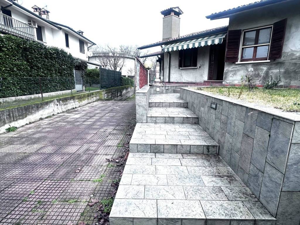 Villa a Verolanuova in Via Cristoforo Colombo - Foto 2