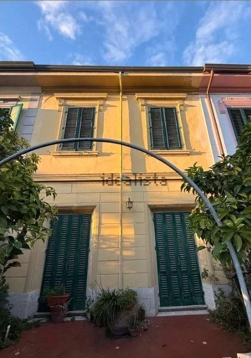 Villetta a schiera a Viareggio in Via Giulio Cesare - Foto 4