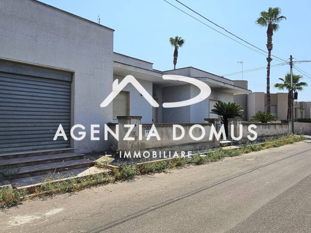Villa a Racale in via Liguria 31 - Foto 3