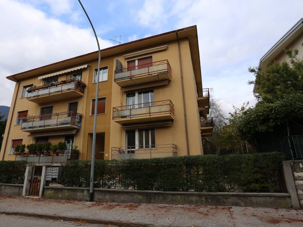 Appartamento a Rovereto in Via Giovanni Segantini, 19 - Foto 2