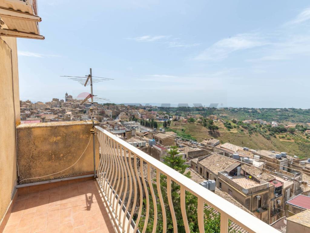 Appartamento a Caltagirone in corso vittorio emanuele - Foto 5