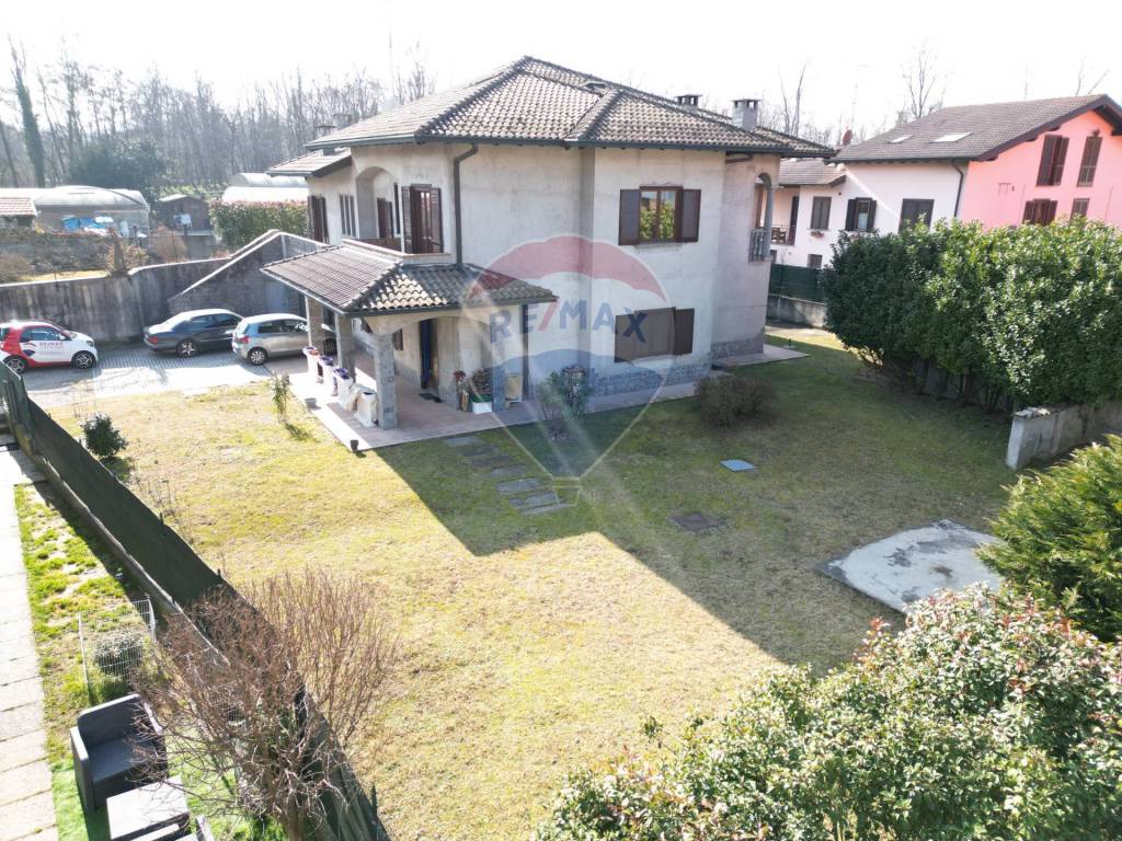 Villa a Castelletto sopra ticino in Via Riale, 8 - Foto 4