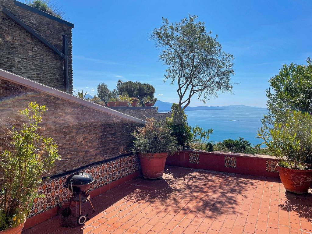 Appartamento a Ameglia in Via Punta Bianca - Foto 3