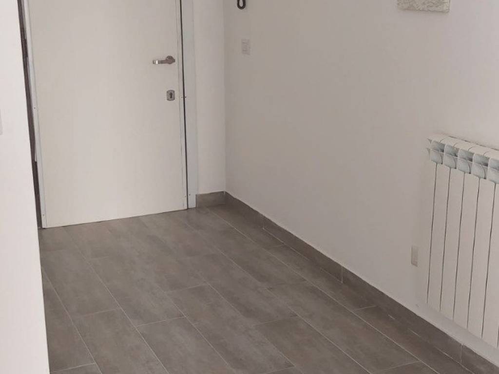 Appartamento a Latina in Strada Valmontorio - Foto 2