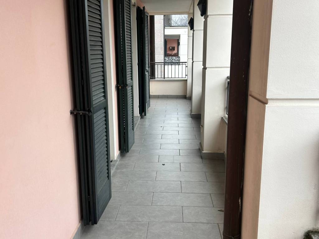 Appartamento a Arcisate in Via Maestri Scalpellini - Foto 3