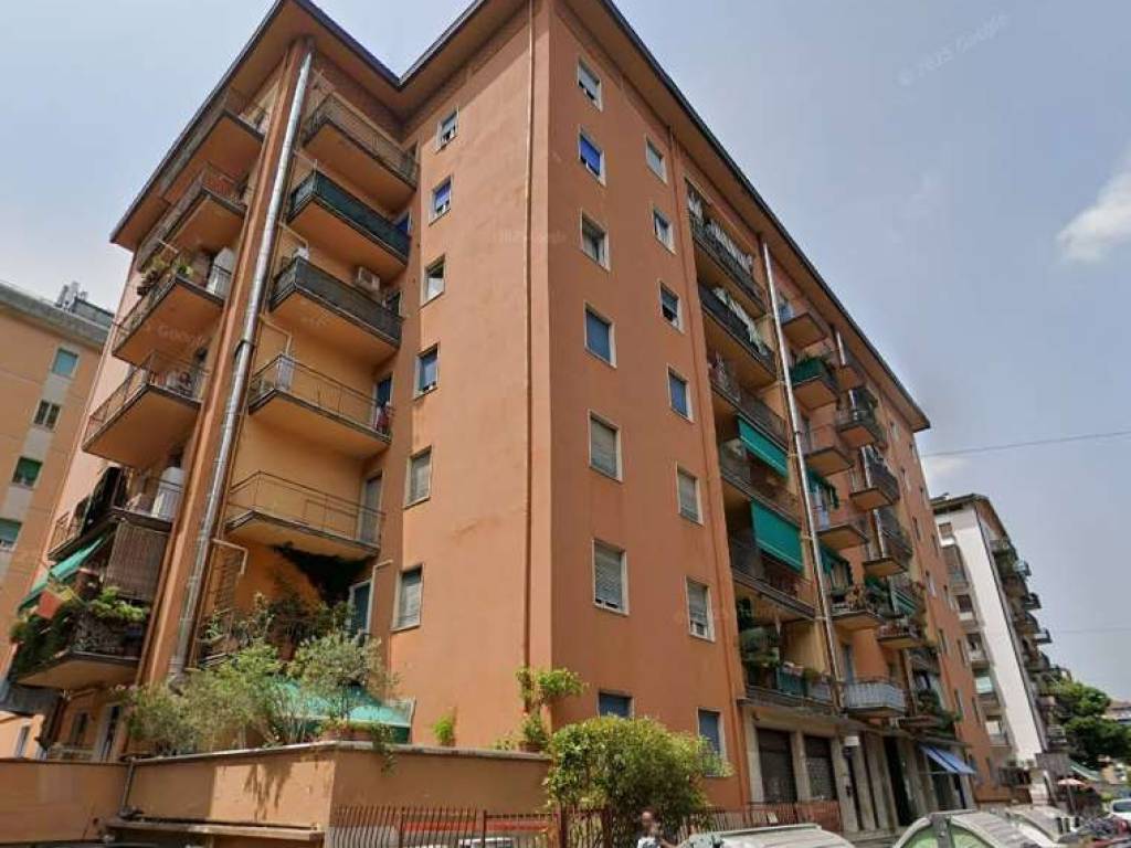 Appartamento a Verona in via Adriano Cristofoli, 13 - Foto 2