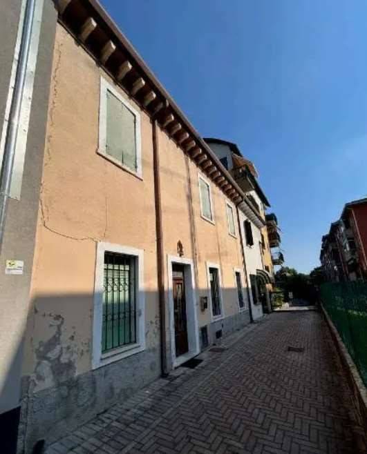 Casa indipendente a Verona in via Luciano Marchi, 4 - Foto 3