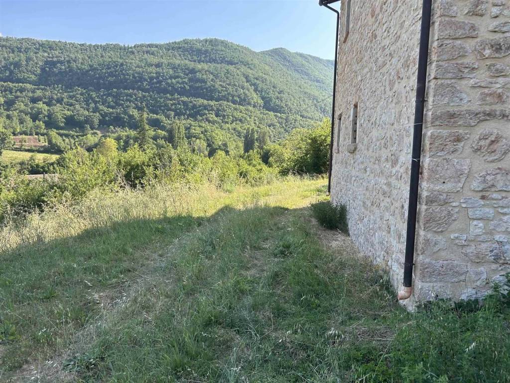 Casa indipendente a Sellano in Località Postignano - Foto 5