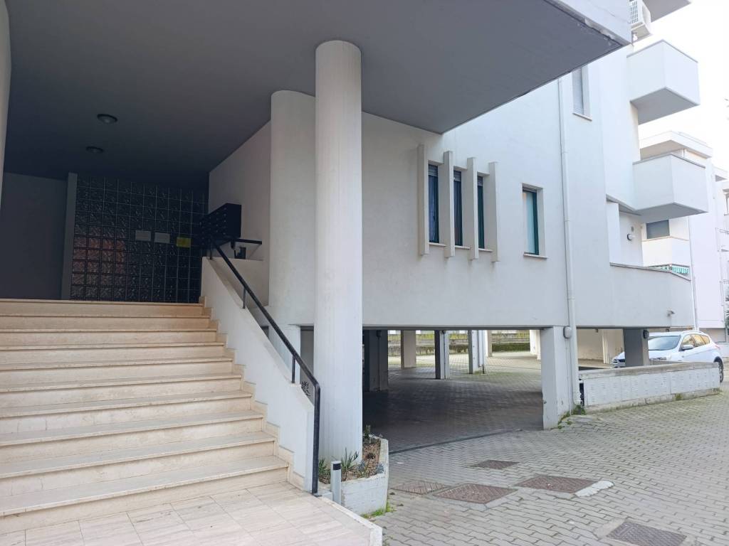 Appartamento a Alba adriatica in Via Abruzzo, 54 - Foto 3