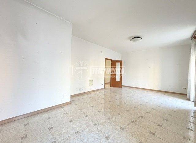 Appartamento a Foggia in Via Concetto Marchesi - Foto 2