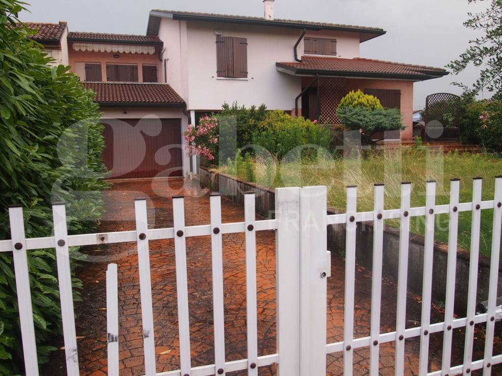 Villa a Legnago in via almerini, 66 - Foto 3