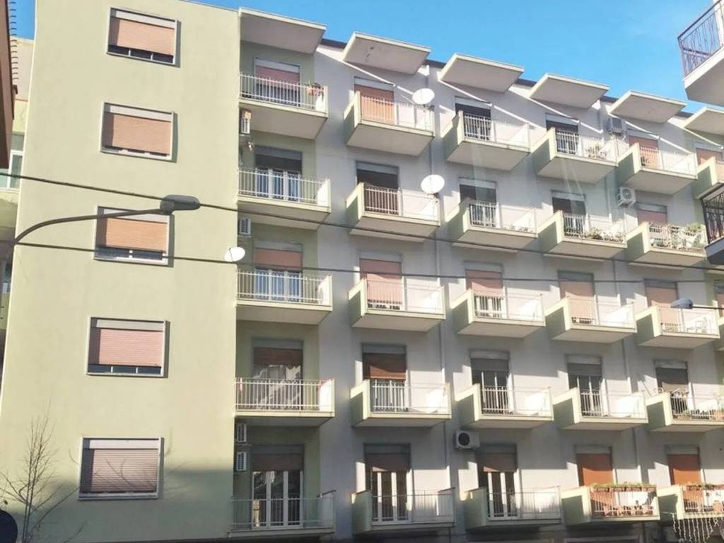 Appartamento a Barcellona pozzo di gotto in Matteotti - Foto 2