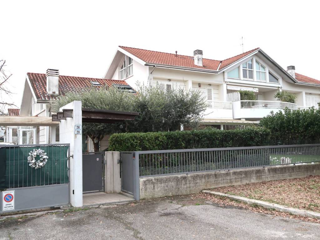 Villetta a schiera a Cervia in Via dei Lillà - Foto 2