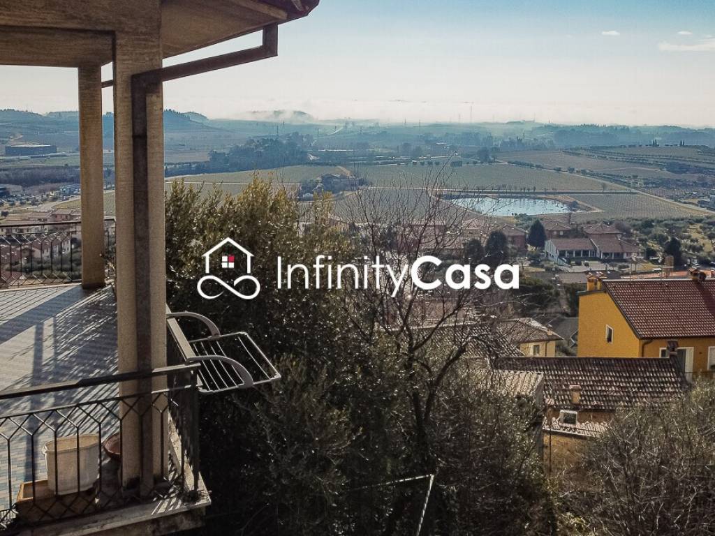 Villa a Cavaion veronese in Via Belvedere - Foto 3