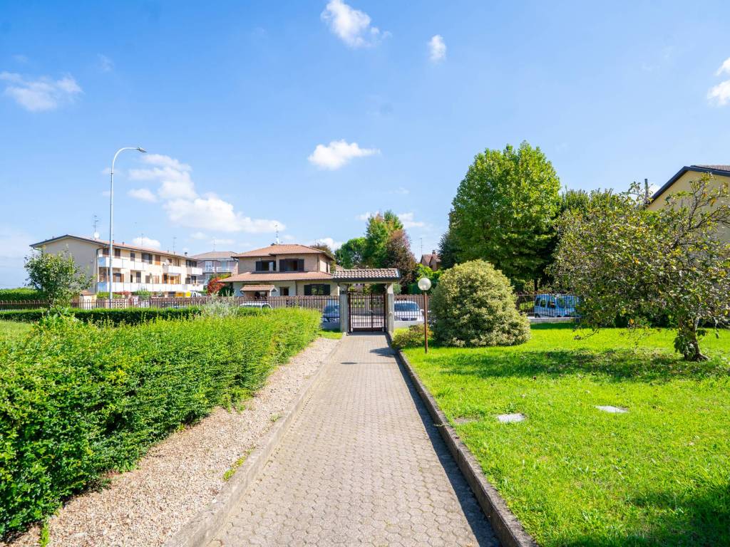 Appartamento a Gaggiano in Via Giosuè Carducci, 7 - Foto 2