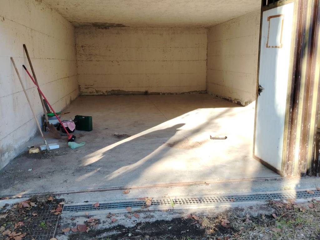 Box / garage a Lumezzane in Via Cesare Battisti - Foto 2