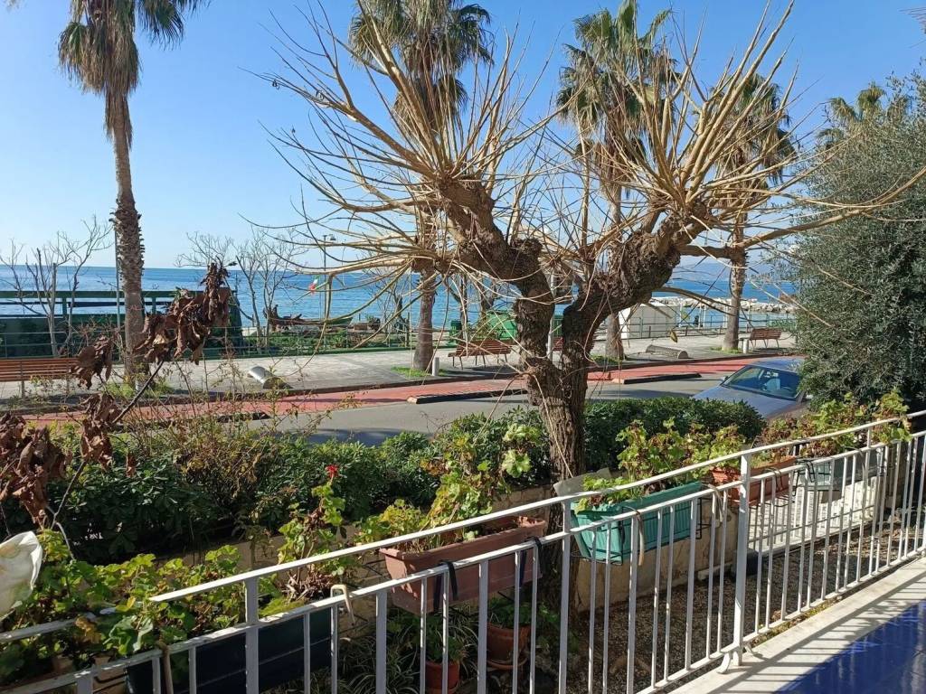 Appartamento a Sestri levante in Lungomare Giovanni Descalzo - Foto 3