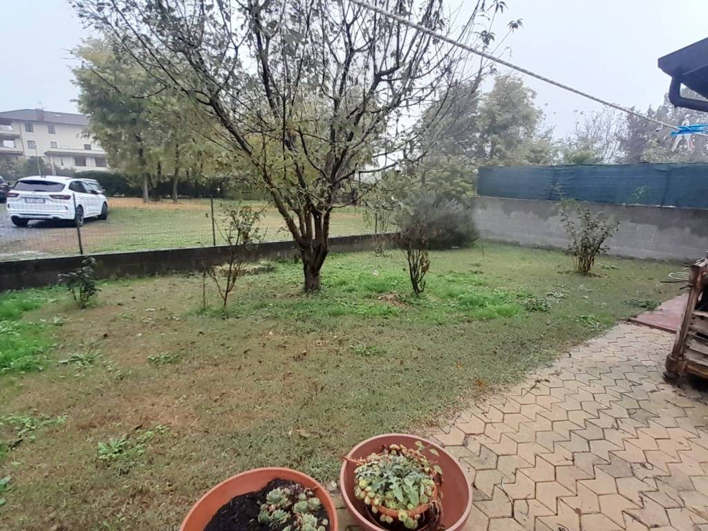 Villa a Castelletto di branduzzo in Via Sandro Casarini - Foto 2