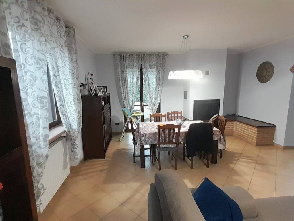 Villa a Castelletto di branduzzo in Via Sandro Casarini - Foto 3