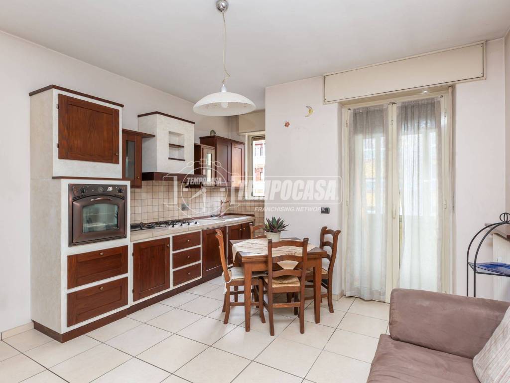 Appartamento a Collegno in Via minghetti - Foto 2