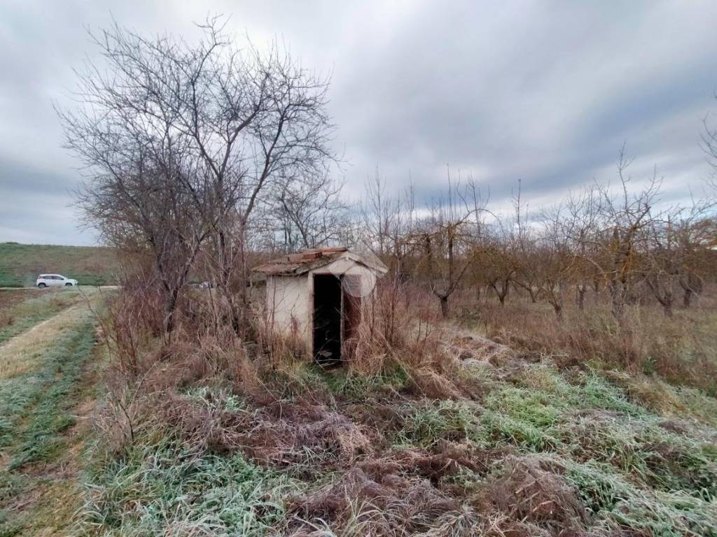 Terreno a Foligno in Via Lago di Corbara - Foto 5