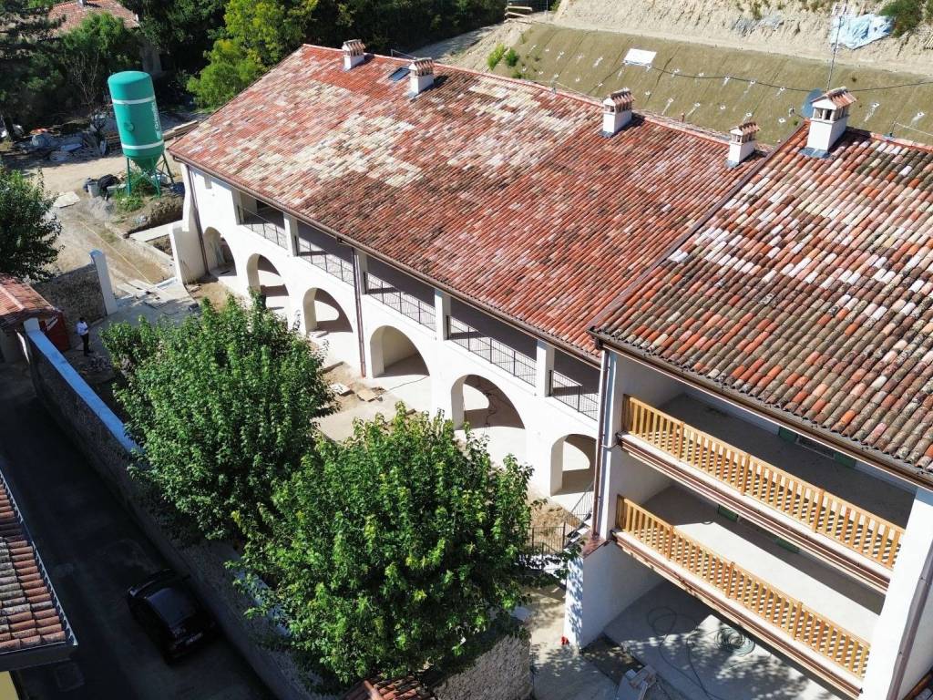 Appartamento a Manerba del garda in Via Leutelmonte, 17 - Foto 2
