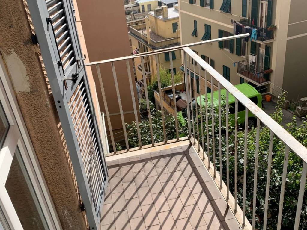Appartamento a Genova in Via Pietro Paleocapa - Foto 4