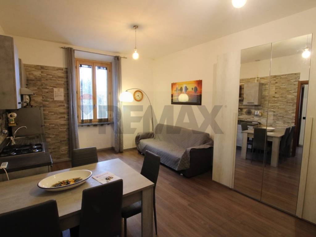 Appartamento a Caronno pertusella in Corso della Vittoria, 147 - Foto 4