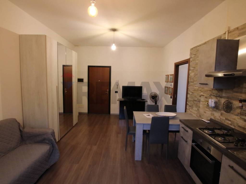 Appartamento a Caronno pertusella in Corso della Vittoria, 147 - Foto 5