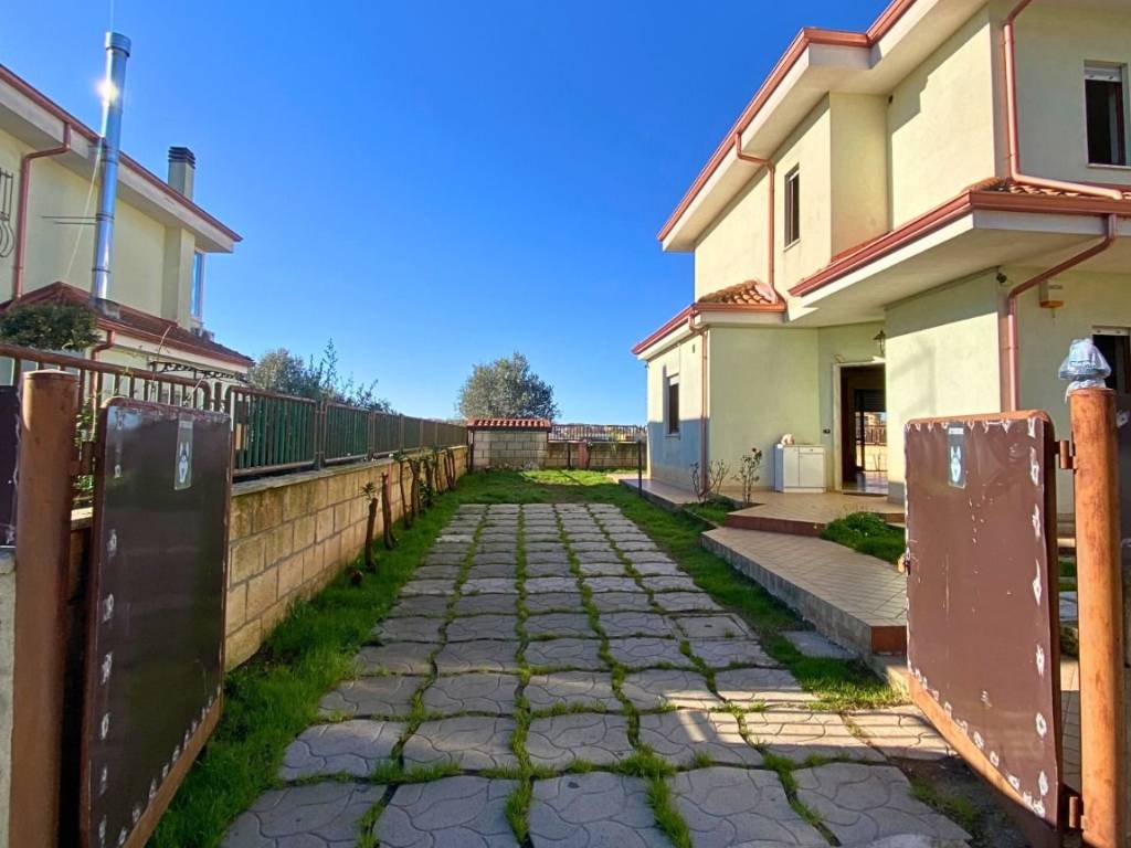 Villa a Ionadi in Via Giosuè Carducci - Foto 4