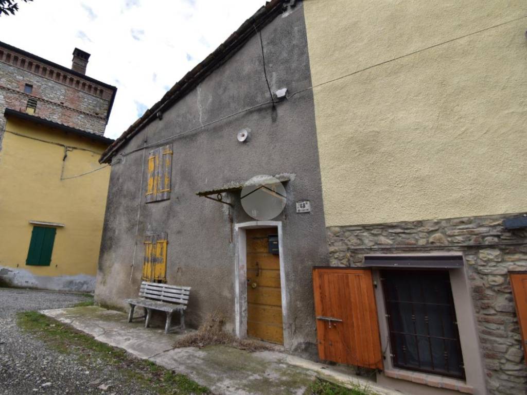 Casa indipendente a Salsomaggiore terme in VIA SAN NICOMEDE, 48 - Foto 2