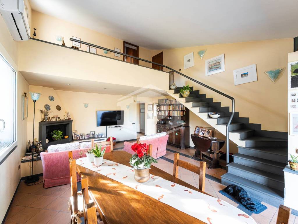 Villa a Pozzuoli in Via Monteruscello - Foto 5