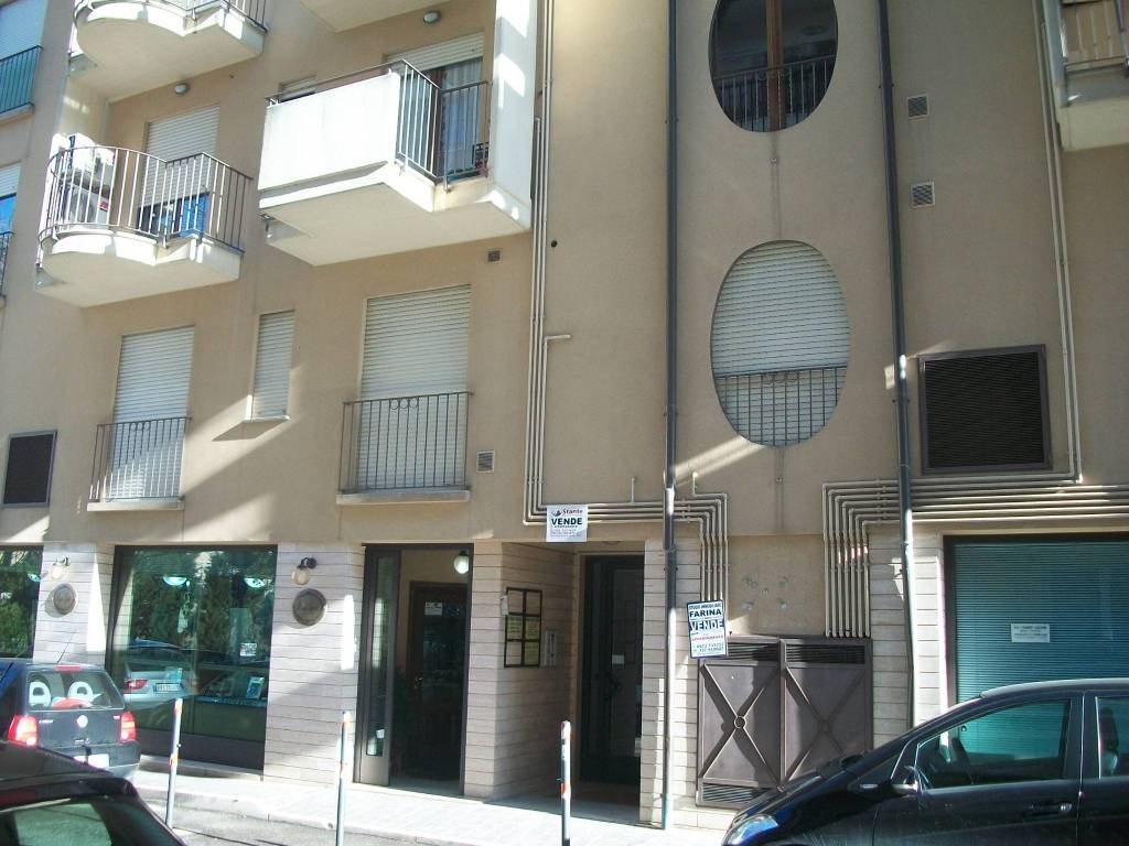 Box / garage a Lanciano in Via Mario Bianco - Foto 3
