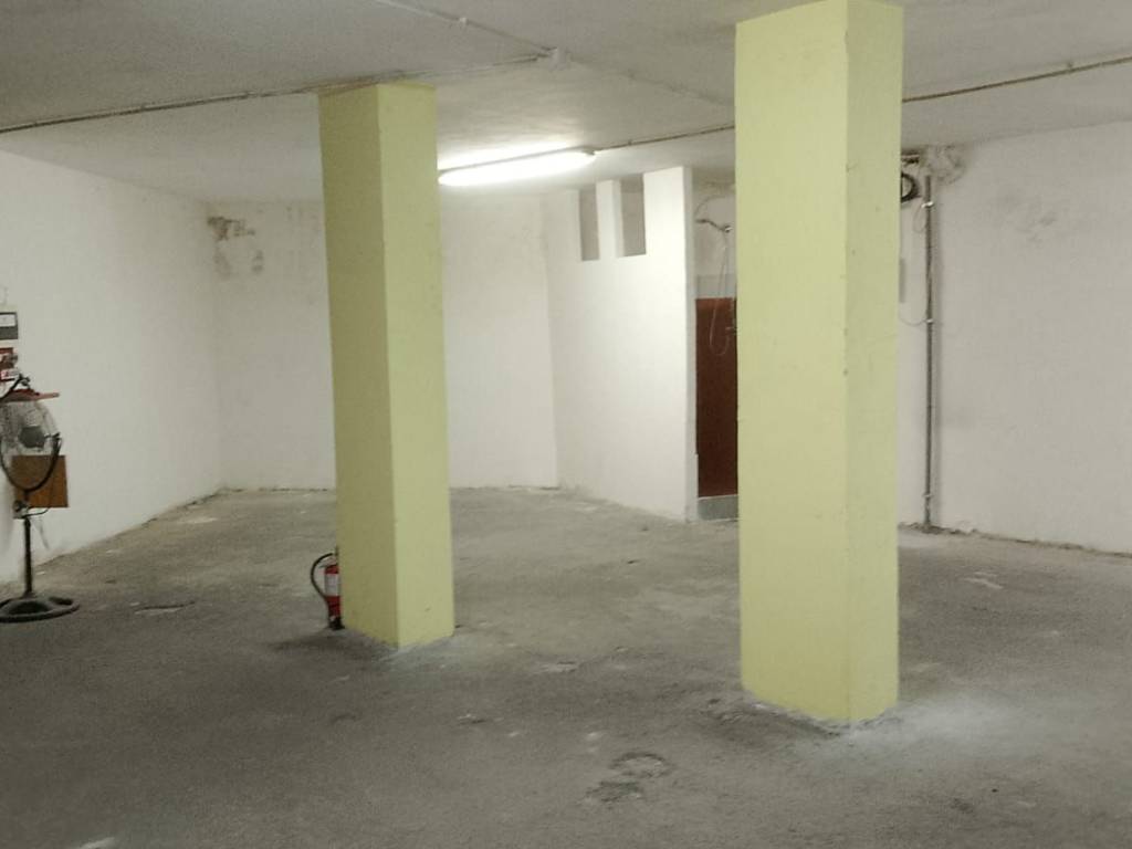 Box / garage a Baronissi in Via Pozzillo, 1 - Foto 4