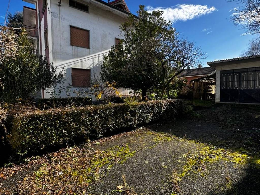Villa a Bagnolo piemonte in Via Giacomo Leopardi - Foto 4