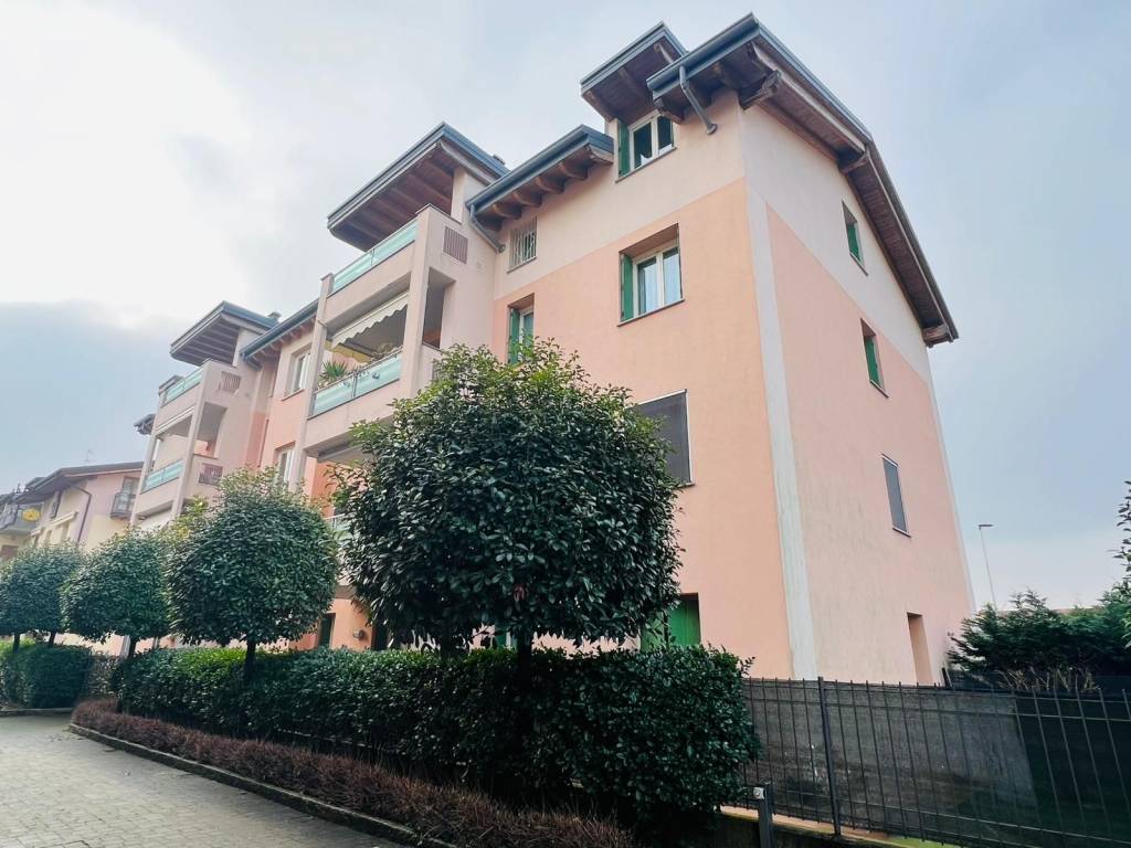 Appartamento a Scanzorosciate in Via Antonio Galimberti, 18 - Foto 3