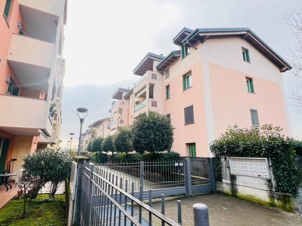 Appartamento a Scanzorosciate in Via Antonio Galimberti, 18 - Foto 5