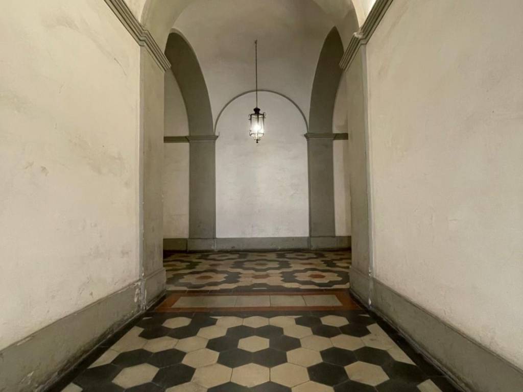 Appartamento a Arezzo in Piazza San Francesco - Foto 5