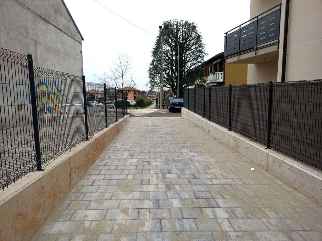 Appartamento a Binago in Via Giovanni Pascoli - Foto 3