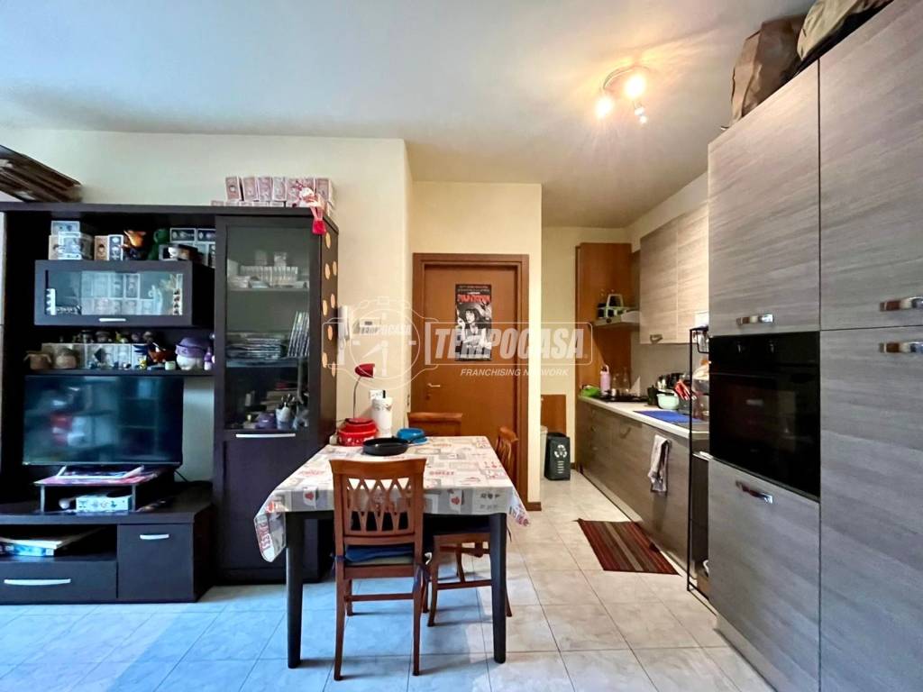 Appartamento a Lecco in Corso Martiri della Liberazione - Foto 3