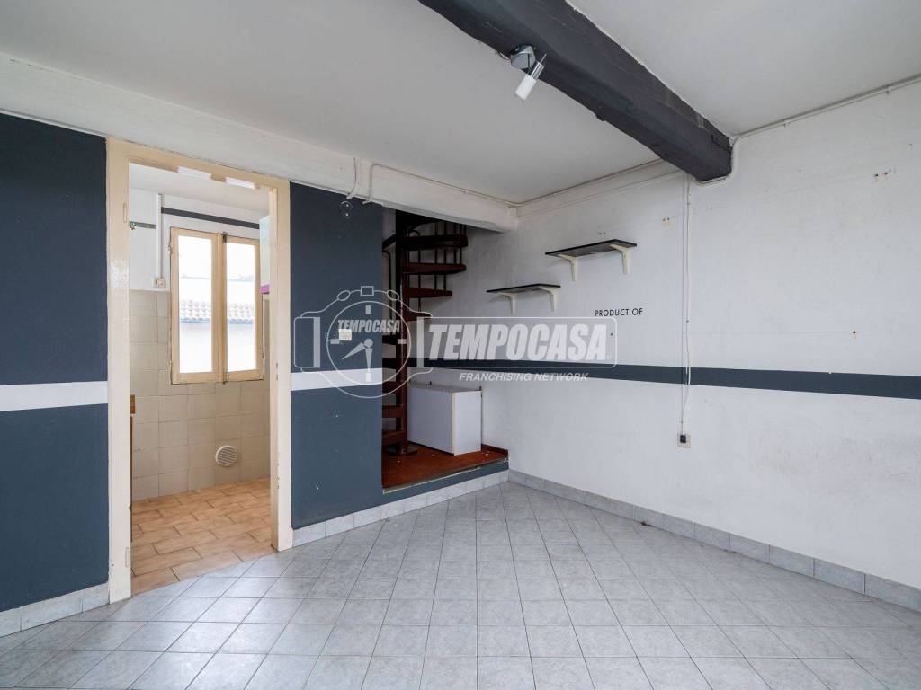 Palazzo / stabile a Reggio emilia in Via Martiri della Bettola - Foto 4