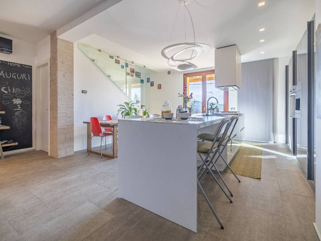 Villa a Montecalvo in foglia in Via Giacomo Brodolini, 15 - Foto 3