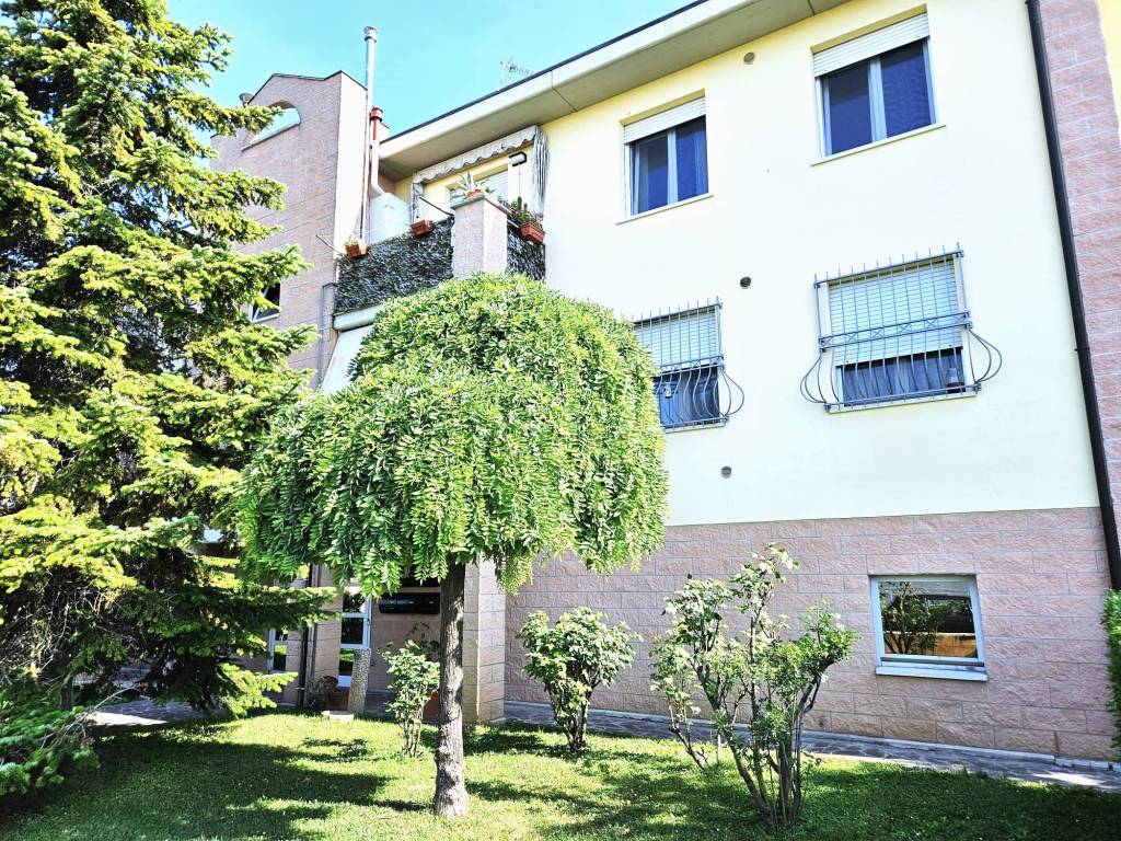 Appartamento a Guastalla in Via Luigi Gonzaga - Foto 5