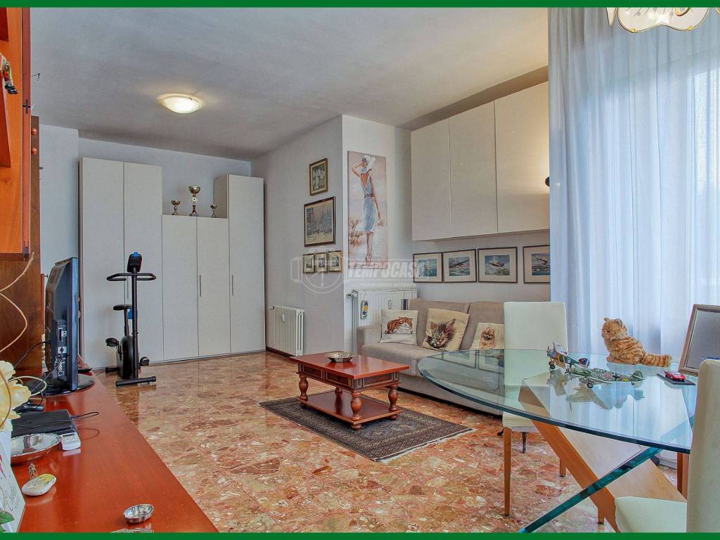 Appartamento a Induno olona in Via Gian Pietro Porro - Foto 2