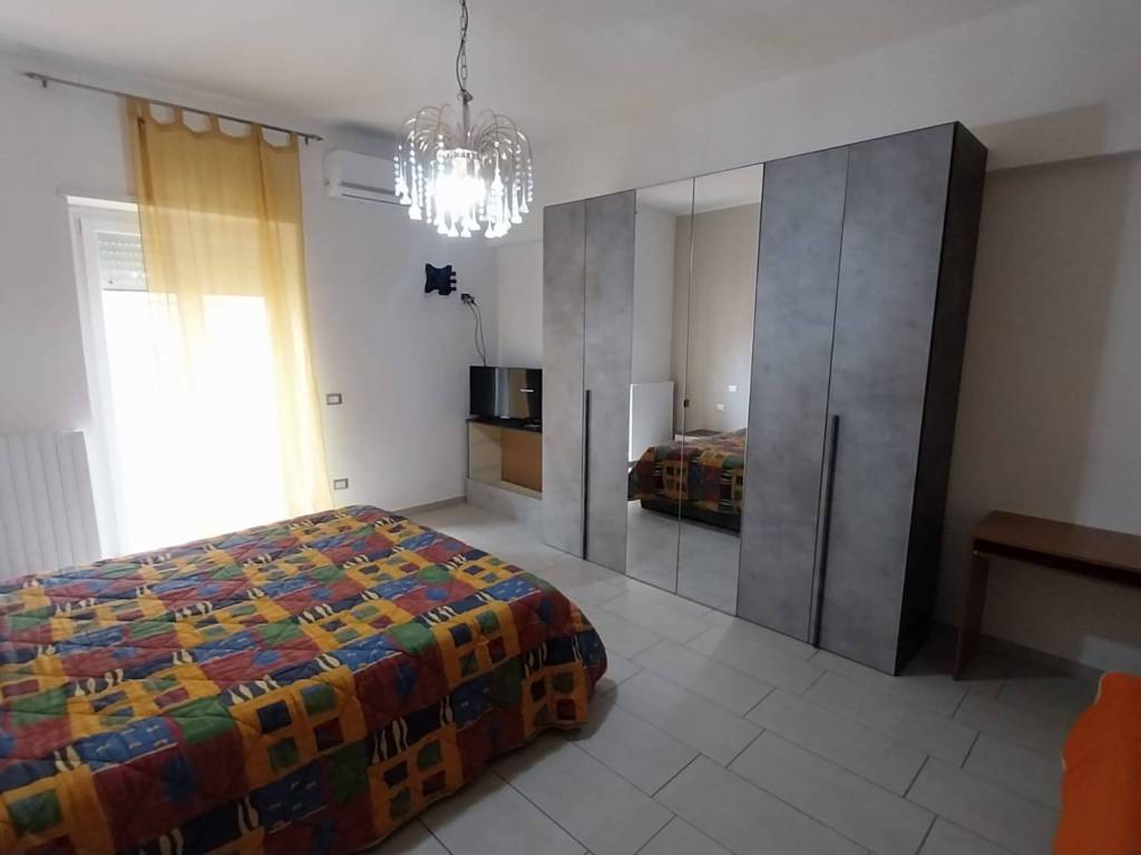 Appartamento a Terracina in Via Edmondo De Amicis - Foto 5