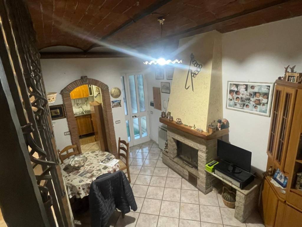 Casa indipendente a Sarzana in Via Socrate Benacci, 9 - Foto 3
