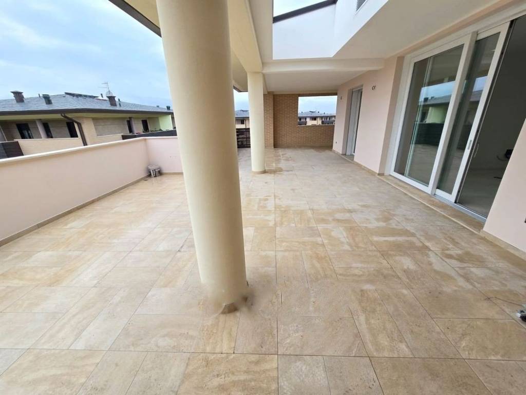 Attico / mansarda a Bastia umbra in Via Gemelli Baldoni - Foto 5