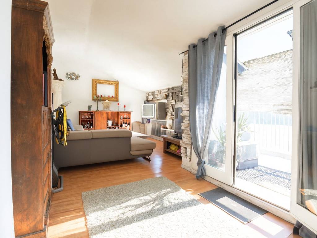 Appartamento a Albizzate in Via Campagna, 1 - Foto 2