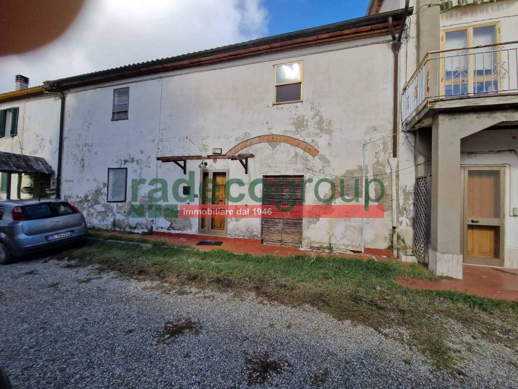 Villetta a schiera a Collesalvetti in Via del Pino - Foto 2