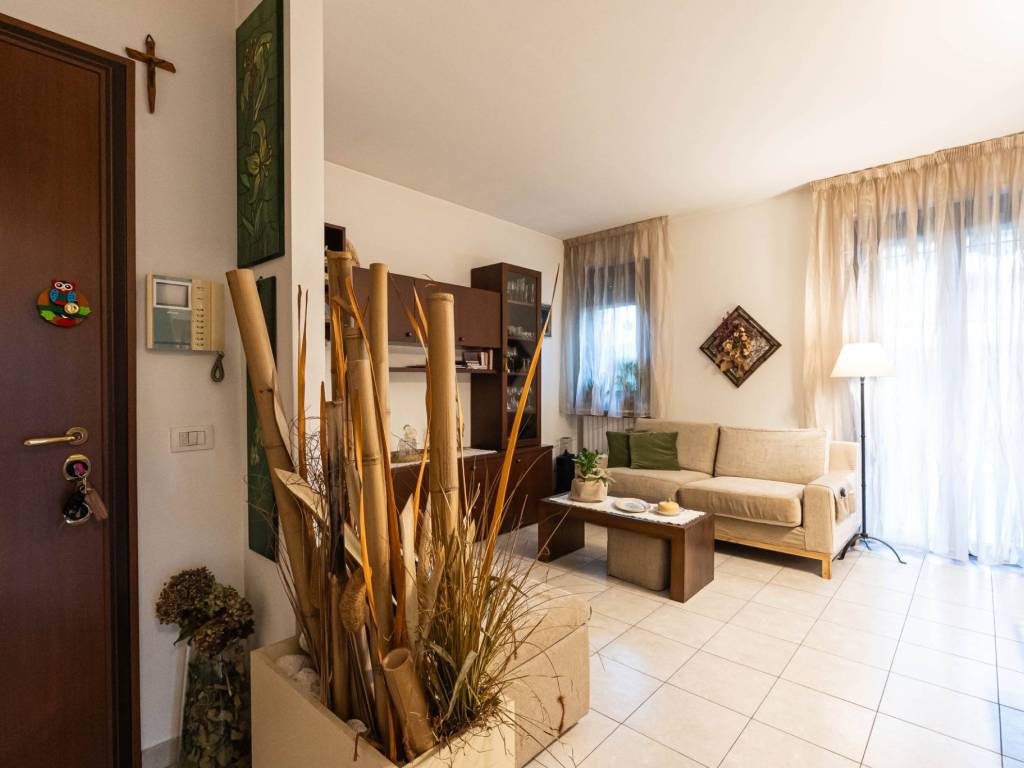 Appartamento a Mariano comense in Via Filippo Meda - Foto 4